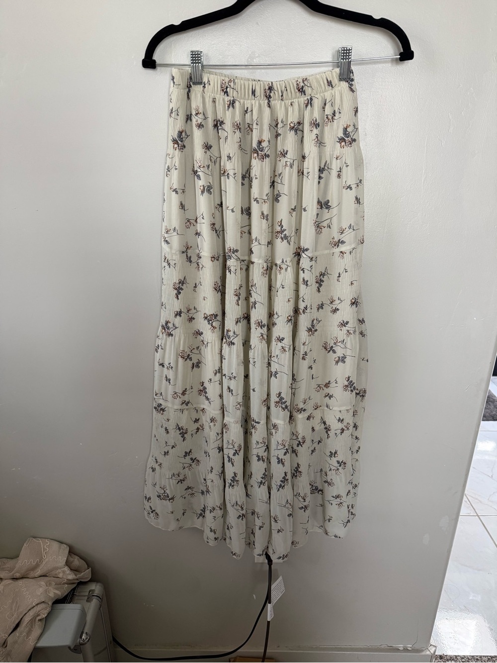 Women's Cream Floral Tiered Maxi Skirt with Elastic Waist